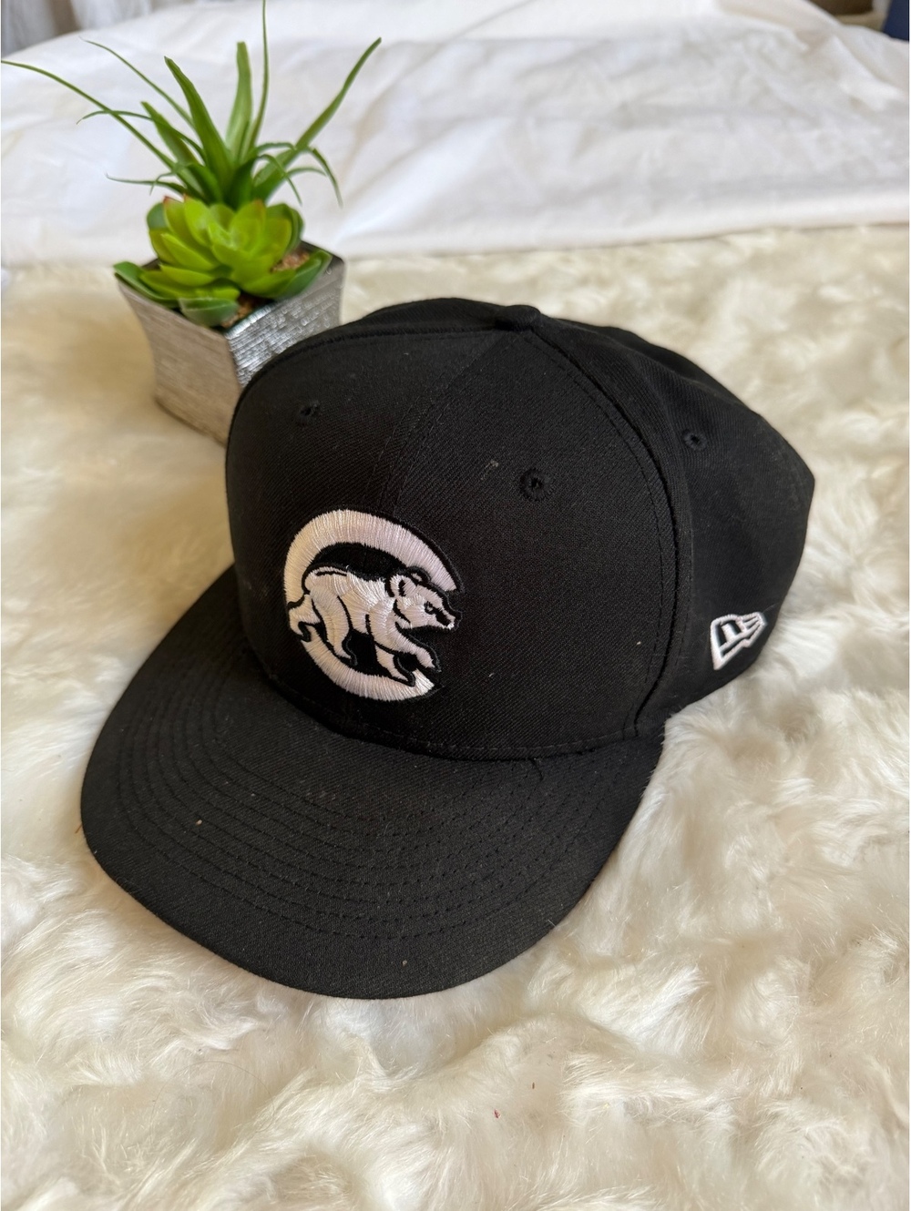 New Era 59FIFTY Chicago Cubs Black Fitted Baseball Cap